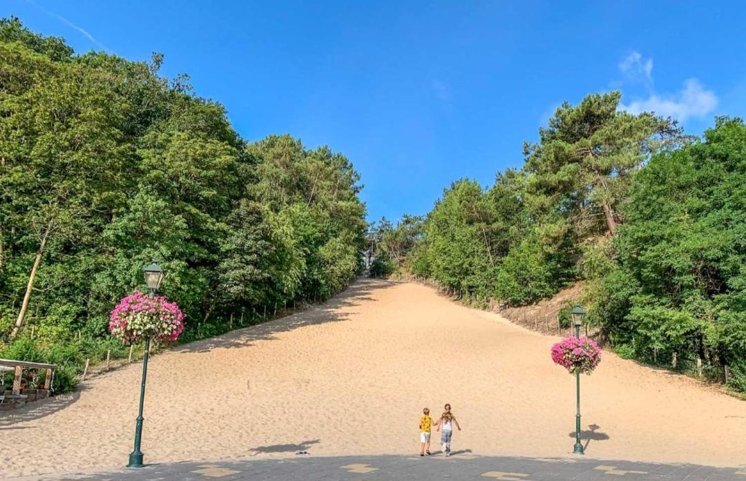 Huisje Britt Met Grote Tuin En Veel Privacy Dirkshorn Экстерьер фото